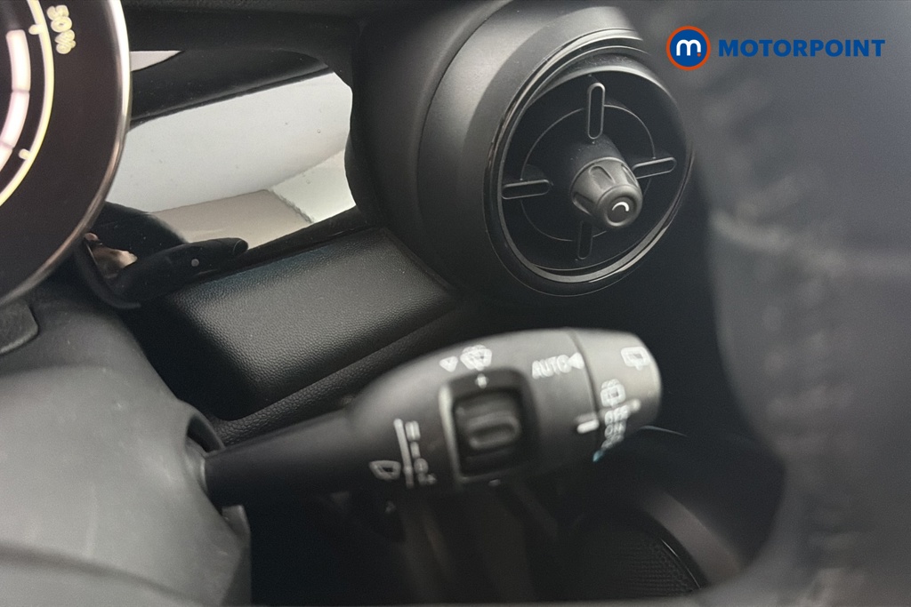 Mini Hatchback Cooper S Level 2 Automatic Electric Hatchback - Stock Number (1662217) - 6th supplementary image