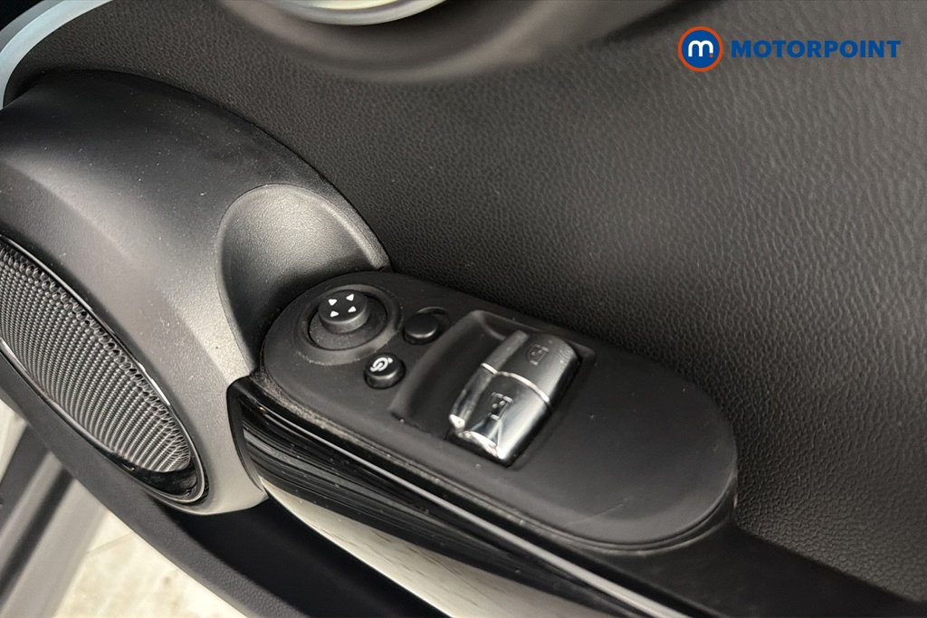 Mini Hatchback Cooper S Level 2 Automatic Electric Hatchback - Stock Number (1662217) - 19th supplementary image