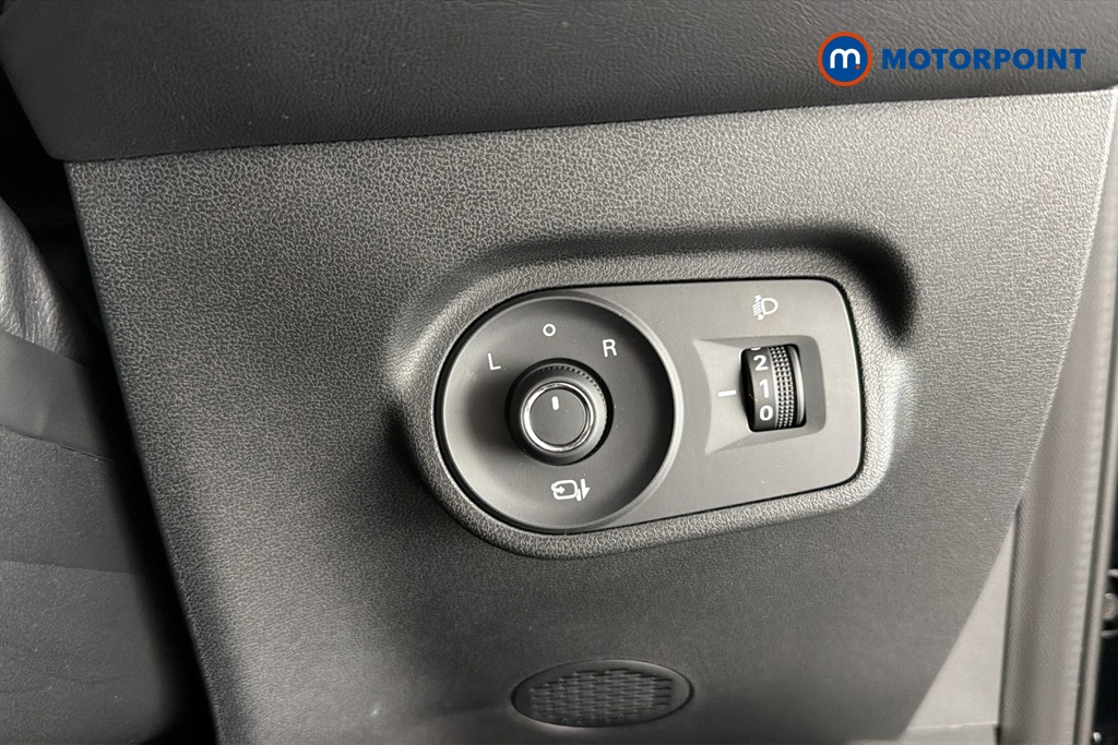 Mg Motor Uk ZS Trophy Automatic Petrol-Electric Hybrid SUV - Stock Number (1662298) - 11th supplementary image