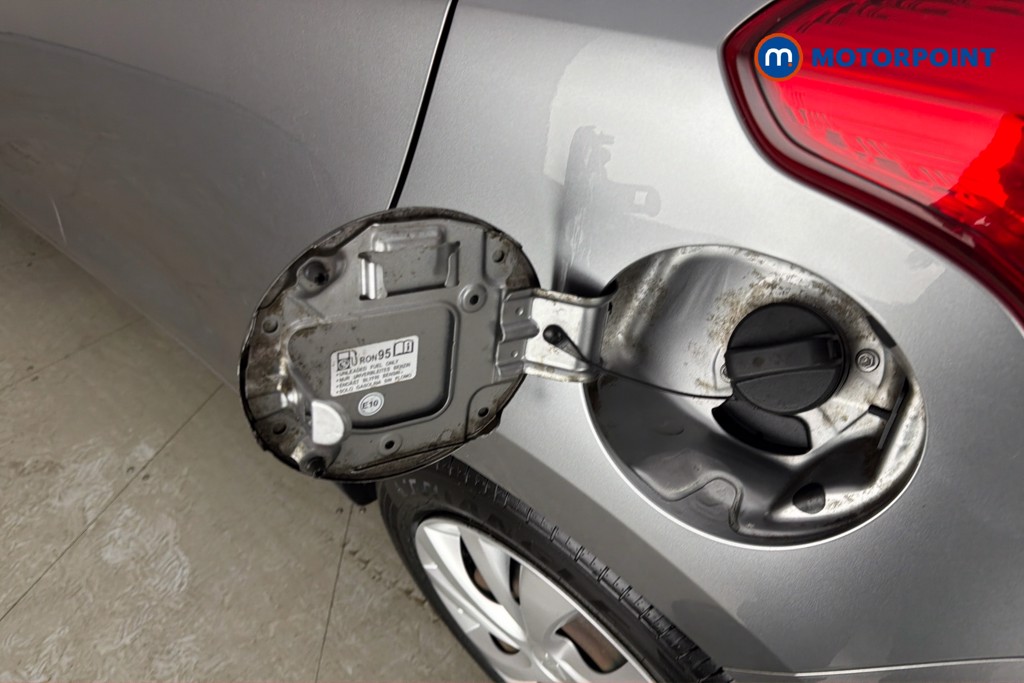 Suzuki Swift SZ3 Manual Petrol Hatchback - Stock Number (1662358) - 41st supplementary image