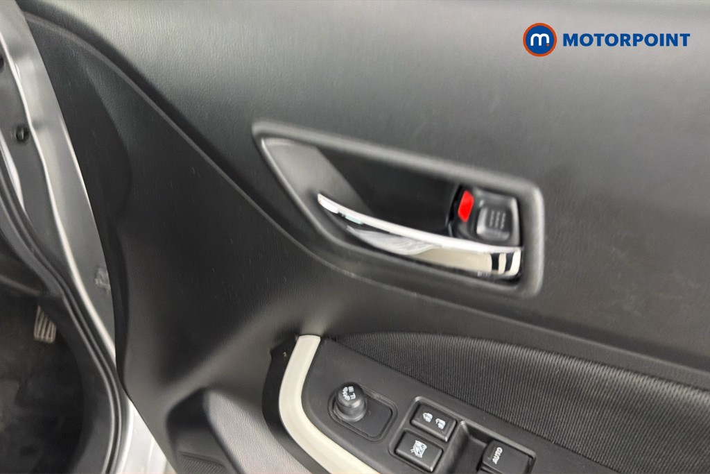 Suzuki Swift SZ3 Manual Petrol Hatchback - Stock Number (1662358) - 42nd supplementary image