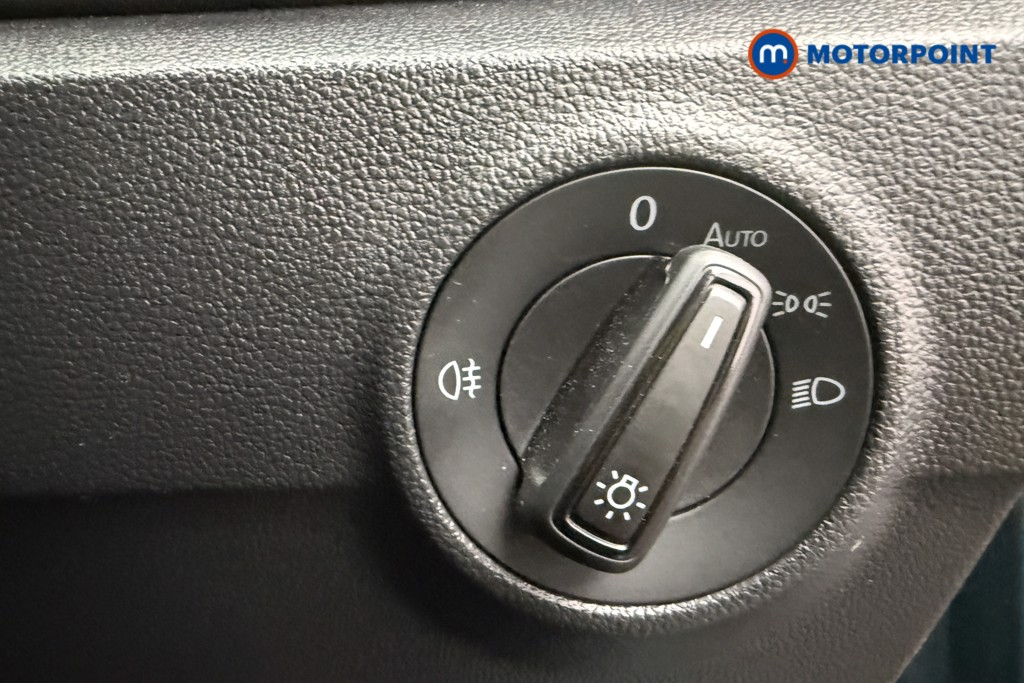 Volkswagen T-Roc Match Manual Petrol SUV - Stock Number (1662393) - 16th supplementary image
