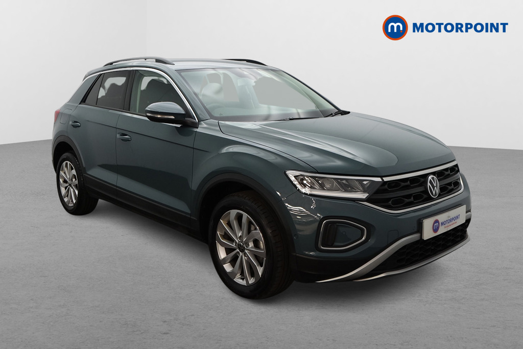 Volkswagen T-Roc Match Manual Petrol SUV - Stock Number (1662393) - Drivers side front corner