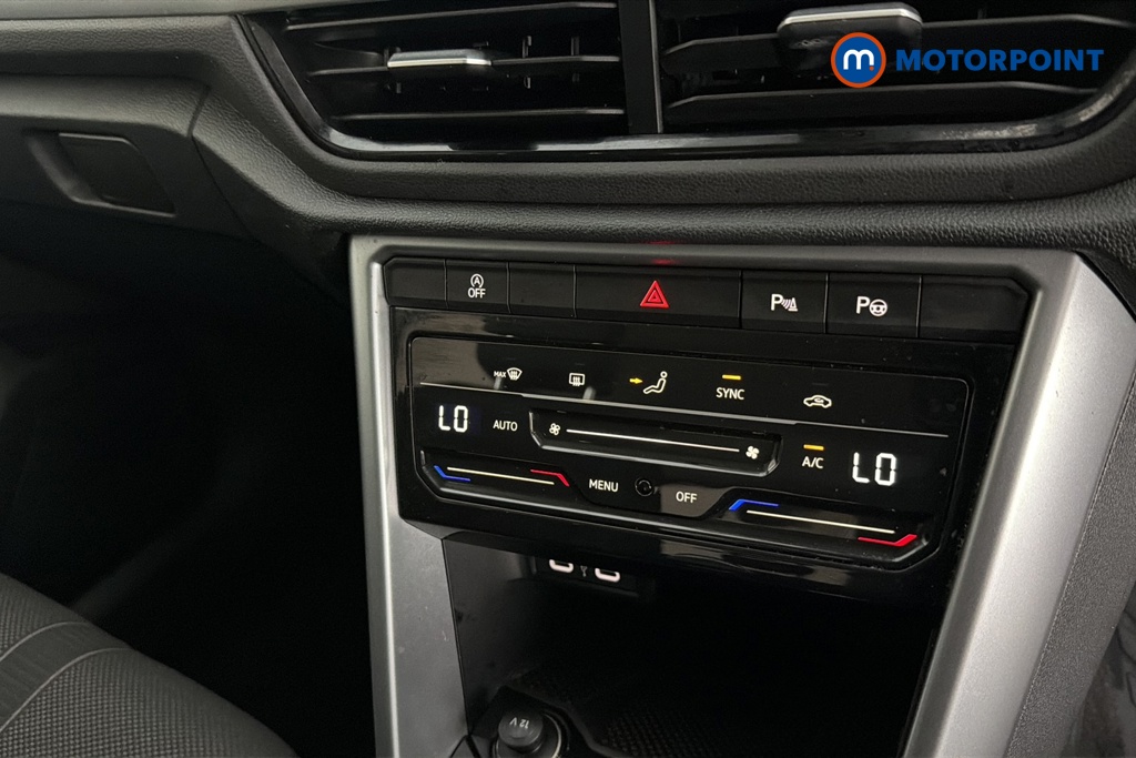 Volkswagen T-Roc Match Manual Petrol SUV - Stock Number (1662550) - 12th supplementary image