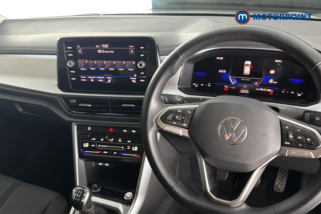 Volkswagen T-Roc Match Manual Petrol SUV - Stock Number (1662550) - 1st supplementary image