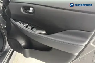 Nissan Leaf N-Connecta Automatic Electric Hatchback - Stock Number (1662706) - 18th supplementary image