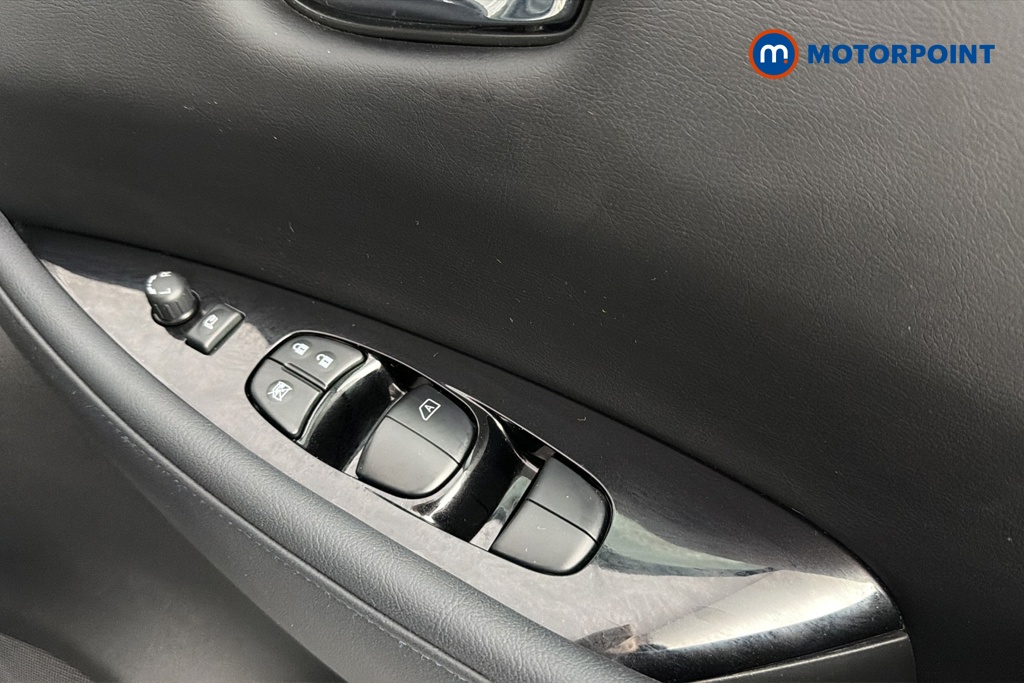 Nissan Leaf N-Connecta Automatic Electric Hatchback - Stock Number (1662706) - 19th supplementary image