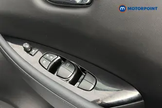Nissan Leaf N-Connecta Automatic Electric Hatchback - Stock Number (1662706) - 19th supplementary image