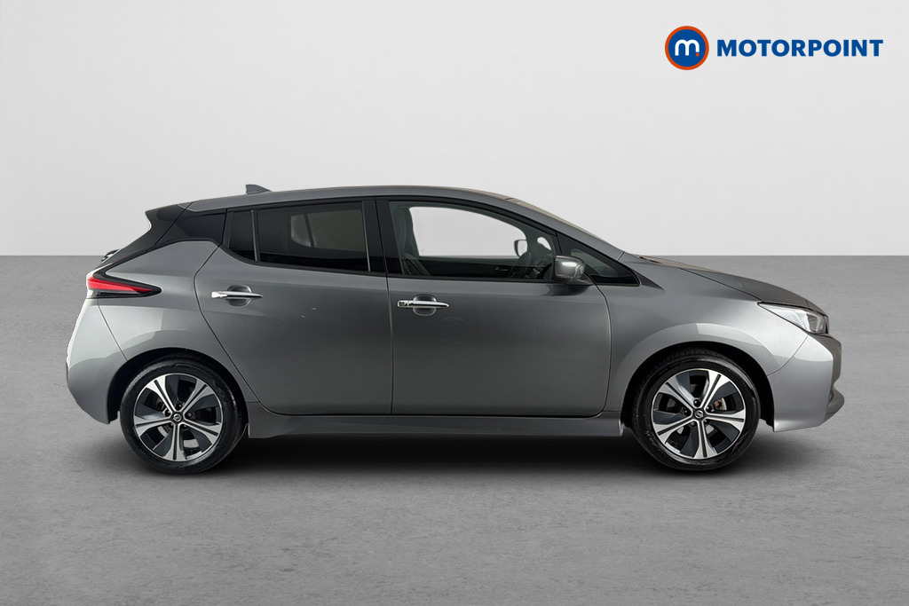 Nissan Leaf N-Connecta Automatic Electric Hatchback - Stock Number (1662706) - Passenger side
