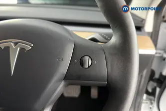 Tesla Model 3 Standard Plus Automatic Electric Saloon - Stock Number (1662716) - 3rd supplementary image