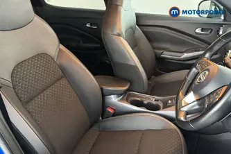 Nissan Juke N-Connecta Automatic Petrol SUV - Stock Number (1662805) - 22nd supplementary image