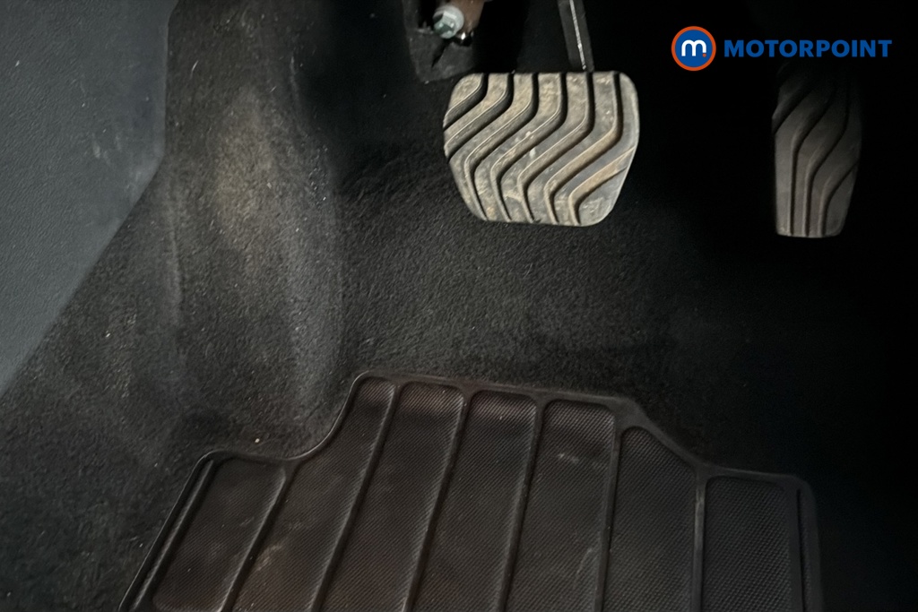 Nissan Juke N-Connecta Automatic Petrol SUV - Stock Number (1662805) - 24th supplementary image
