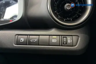 Toyota C-Hr Design Automatic Petrol-Electric Hybrid SUV - Stock Number (1663391) - 11th supplementary image
