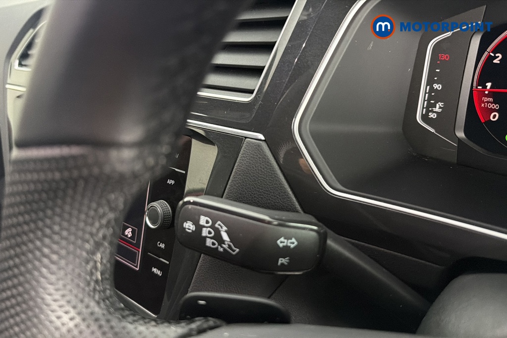 Volkswagen Tiguan R-Line Automatic Petrol SUV - Stock Number (1663788) - 5th supplementary image