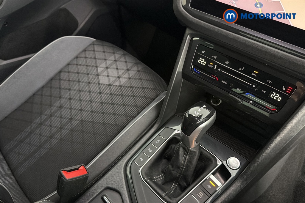 Volkswagen Tiguan R-Line Automatic Petrol SUV - Stock Number (1663788) - 15th supplementary image