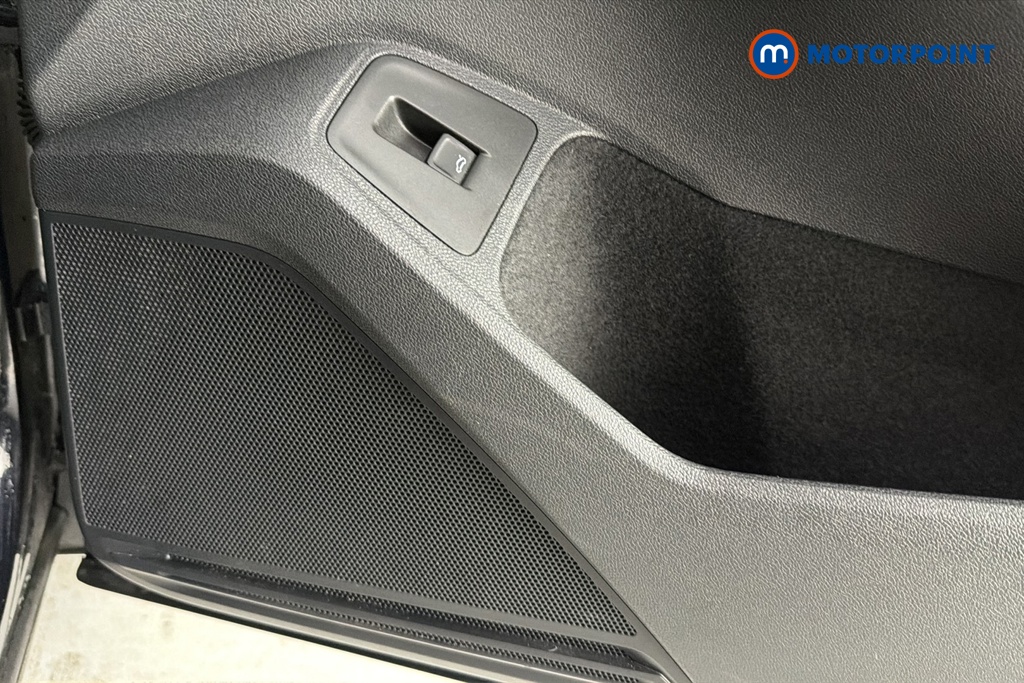 Volkswagen Tiguan R-Line Automatic Petrol SUV - Stock Number (1663788) - 21st supplementary image
