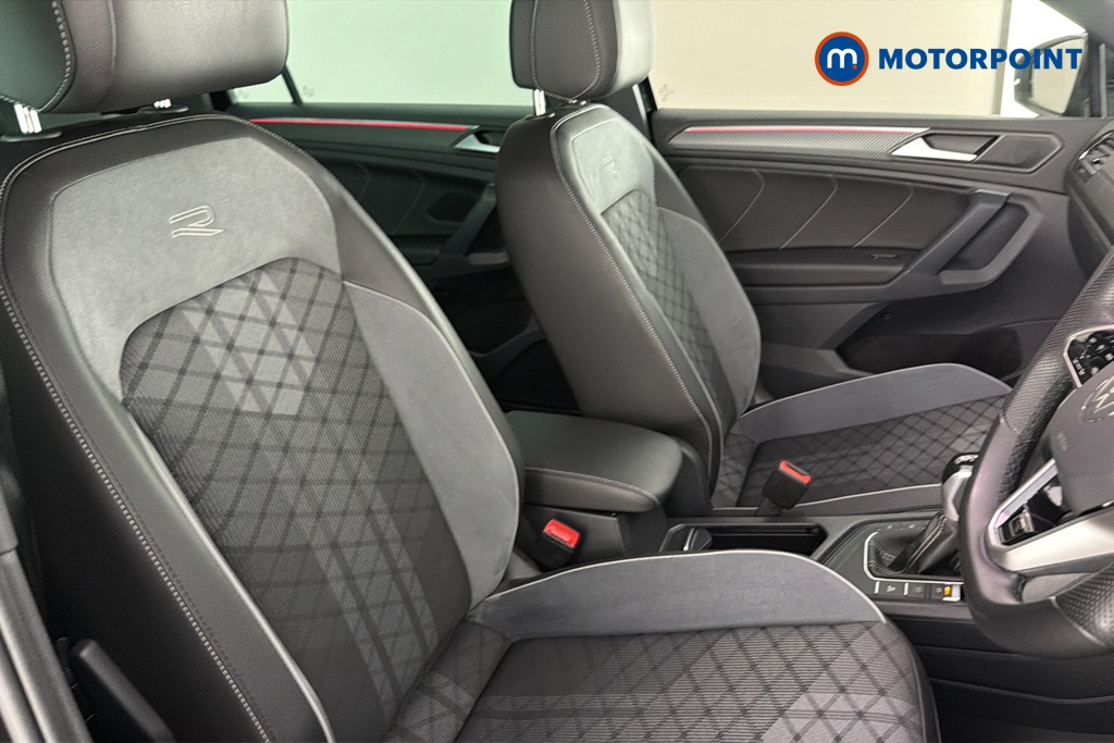 Volkswagen Tiguan R-Line Automatic Petrol SUV - Stock Number (1663788) - 22nd supplementary image