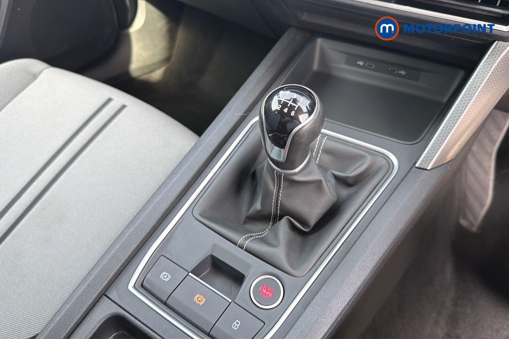 Seat Leon Se Dynamic Manual Petrol Hatchback - Stock Number (1617912) - 15th supplementary image