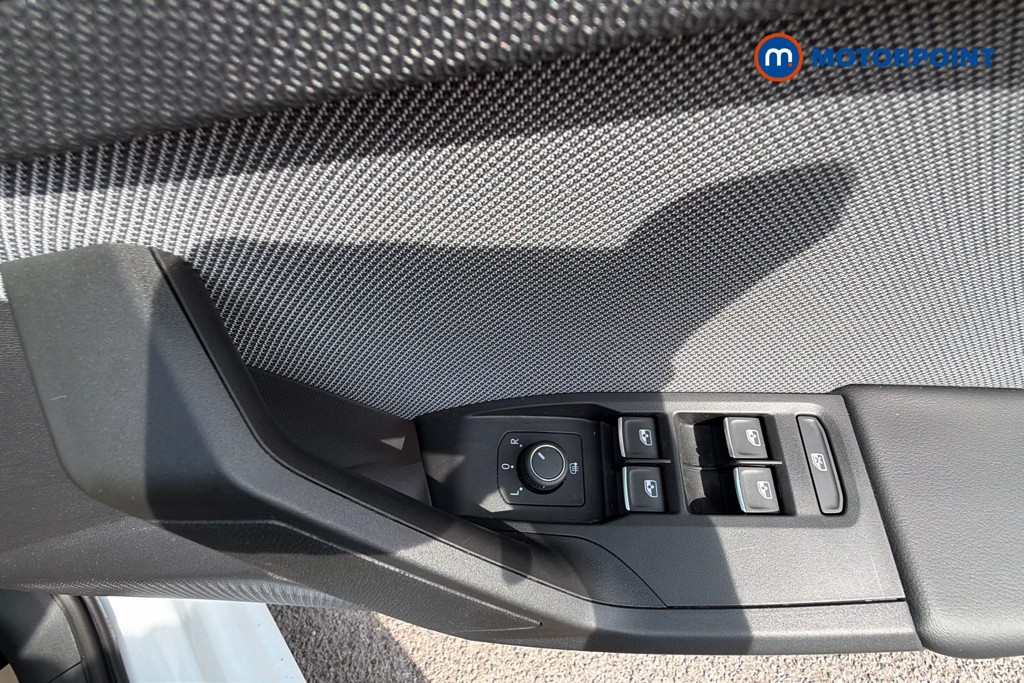 Seat Leon Se Dynamic Manual Petrol Hatchback - Stock Number (1617912) - 20th supplementary image