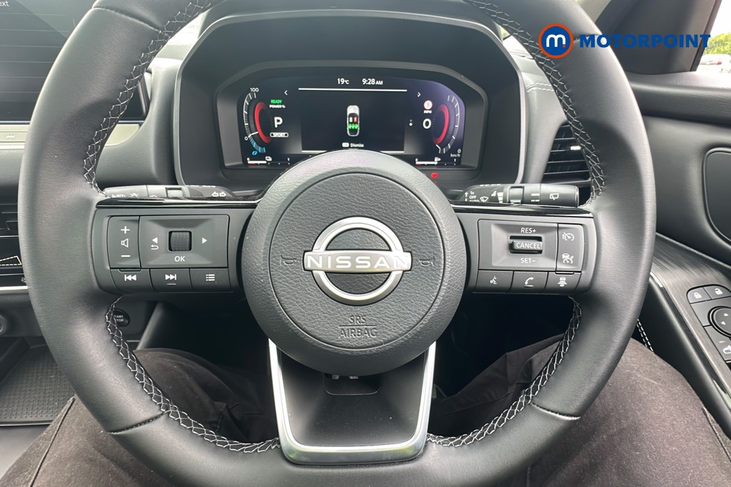 Nissan Qashqai N-Connecta Automatic Petrol-Electric Hybrid SUV - Stock Number (1644554) - 5th supplementary image
