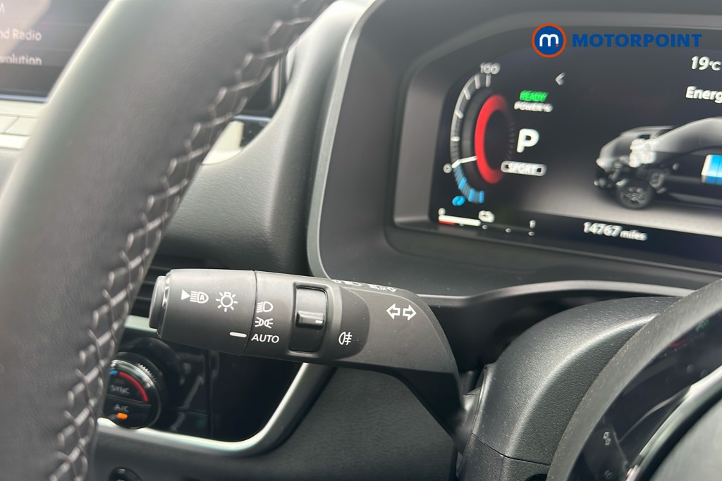 Nissan Qashqai N-Connecta Automatic Petrol-Electric Hybrid SUV - Stock Number (1644554) - 6th supplementary image