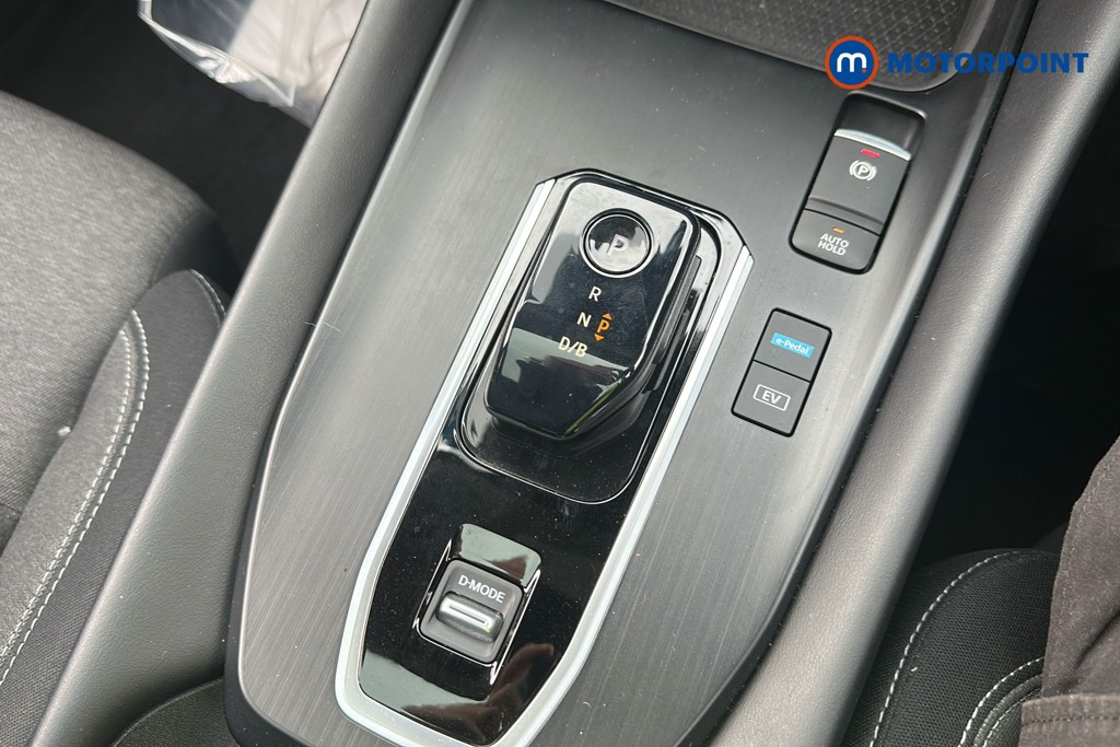 Nissan Qashqai N-Connecta Automatic Petrol-Electric Hybrid SUV - Stock Number (1644554) - 15th supplementary image