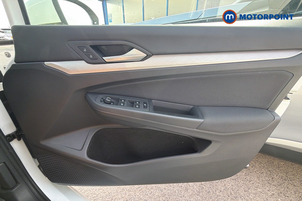 Volkswagen Golf Life Manual Petrol Hatchback - Stock Number (1647652) - 19th supplementary image