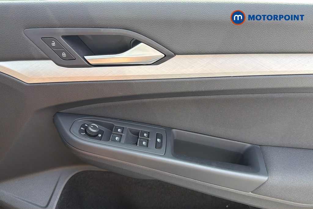 Volkswagen Golf Life Manual Petrol Hatchback - Stock Number (1647652) - 42nd supplementary image