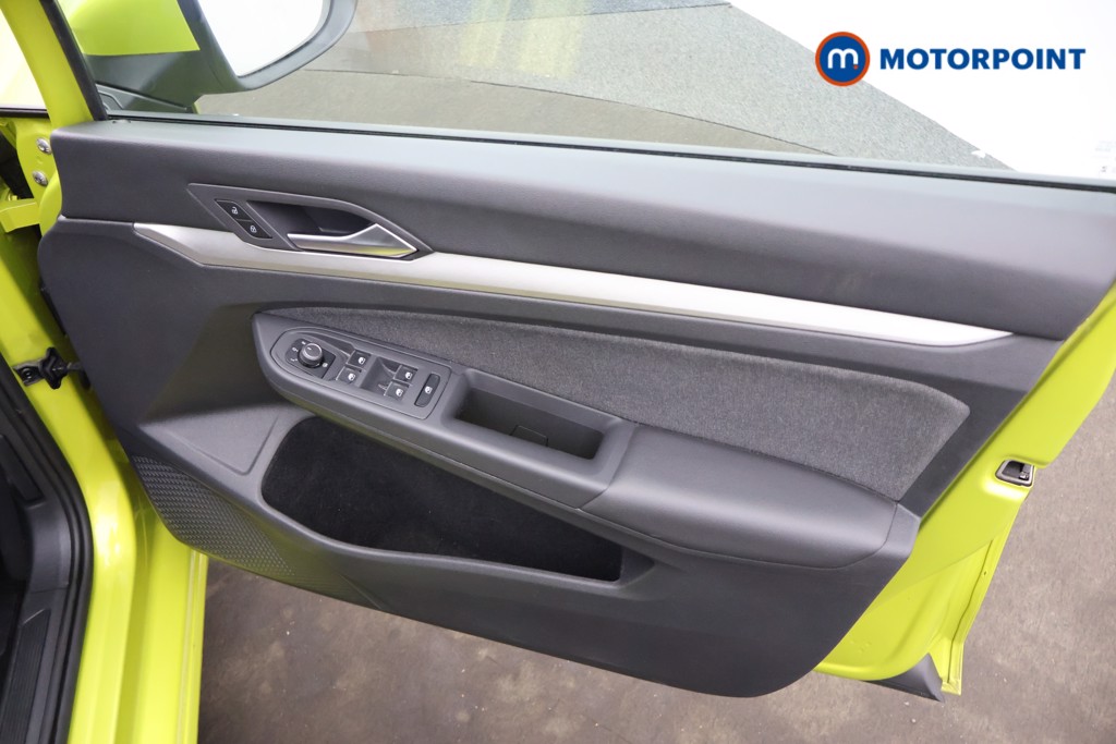 Volkswagen Golf Life Automatic Petrol Hatchback - Stock Number (1647945) - 14th supplementary image