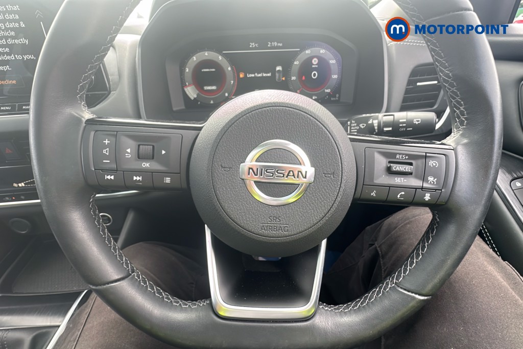 Nissan Qashqai N-Connecta Manual Petrol SUV - Stock Number (1649979) - 5th supplementary image