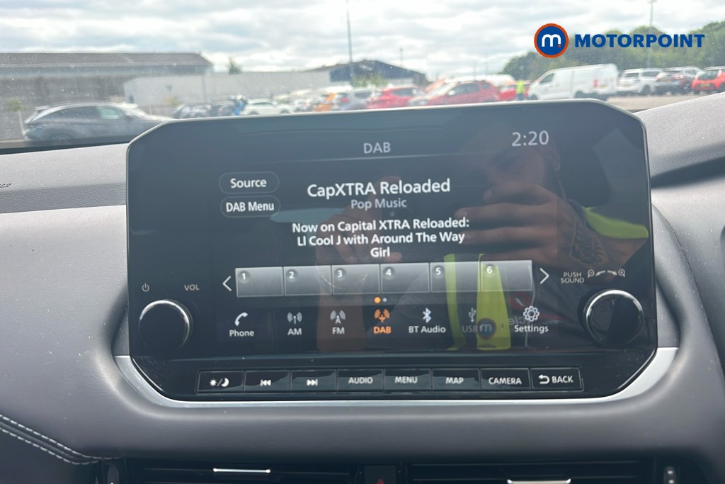 Nissan Qashqai N-Connecta Manual Petrol SUV - Stock Number (1649979) - 9th supplementary image