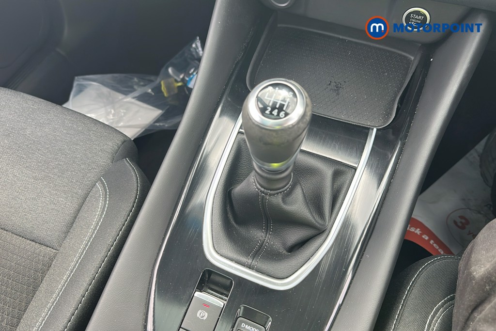 Nissan Qashqai N-Connecta Manual Petrol SUV - Stock Number (1649979) - 15th supplementary image