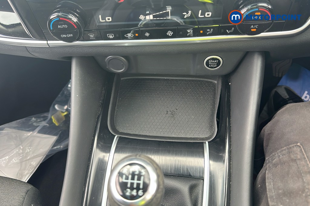 Nissan Qashqai N-Connecta Manual Petrol SUV - Stock Number (1649979) - 17th supplementary image