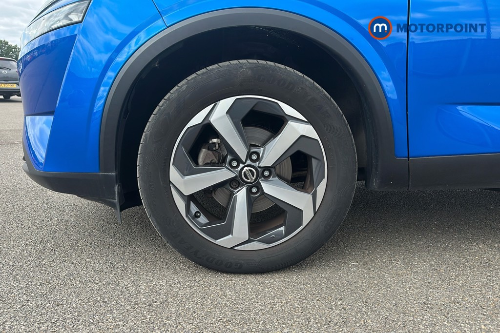 Nissan Qashqai N-Connecta Manual Petrol SUV - Stock Number (1649979) - 47th supplementary image