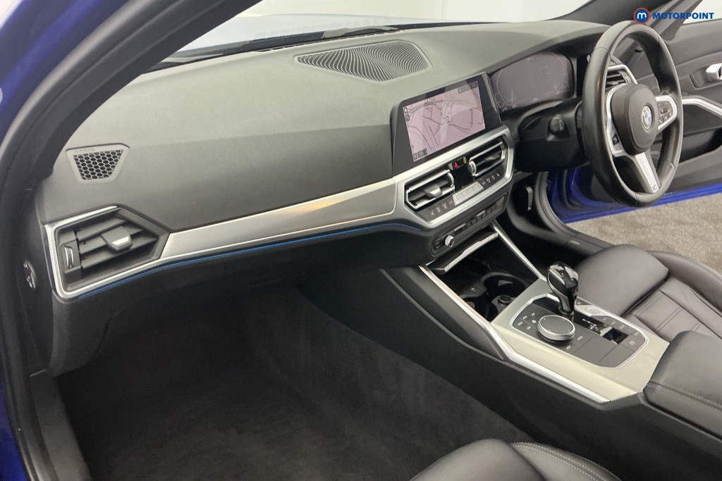 BMW 3 Series M Sport Automatic Petrol Plug-In Hybrid Estate - Stock Number (1651217) - 9th supplementary image