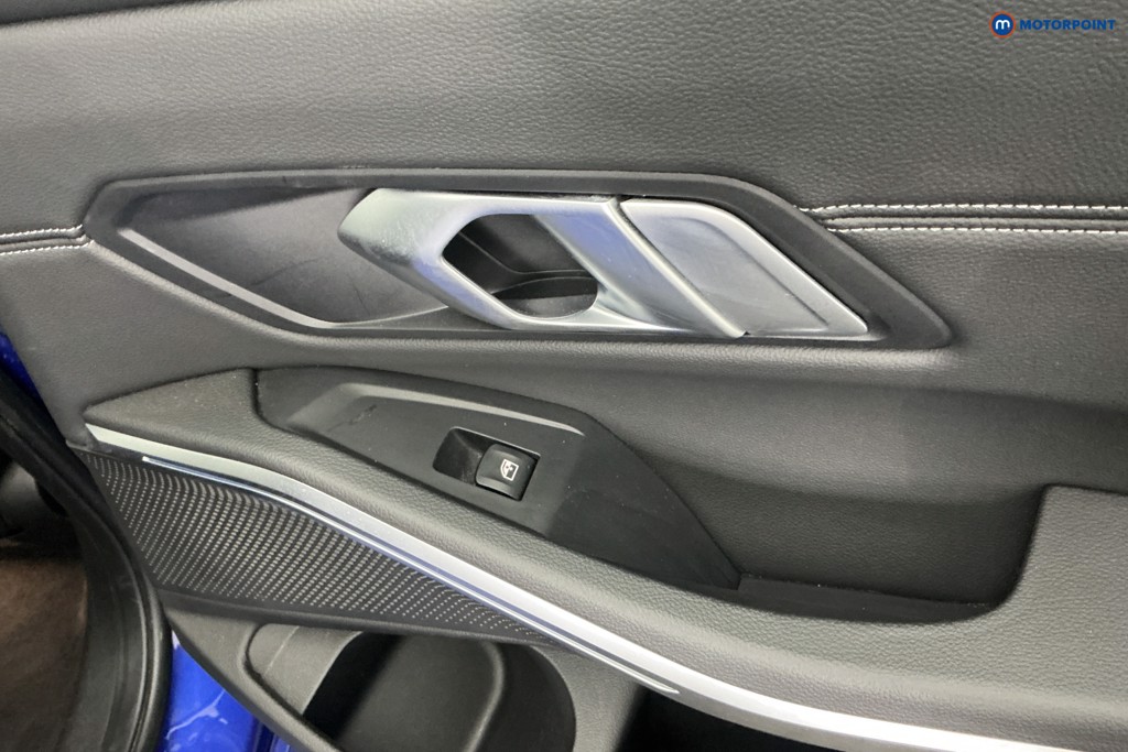 BMW 3 Series M Sport Automatic Petrol Plug-In Hybrid Estate - Stock Number (1651217) - 26th supplementary image
