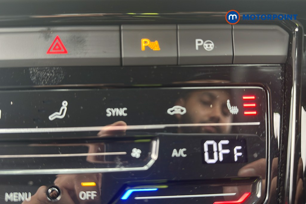 Volkswagen T-Roc R-Line Manual Petrol SUV - Stock Number (1652353) - 14th supplementary image