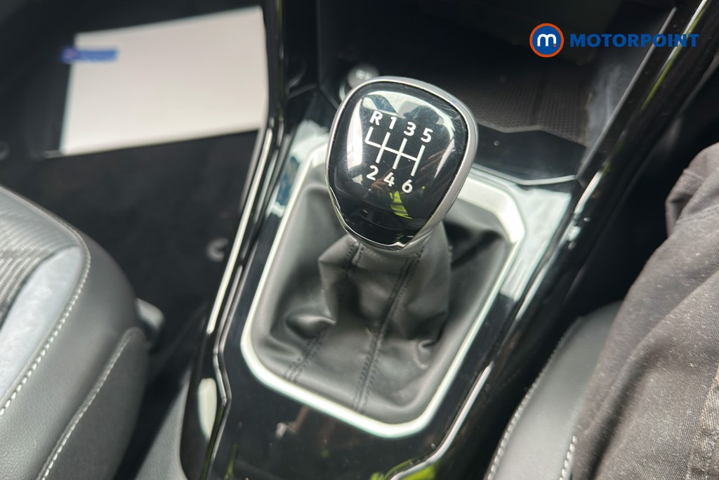 Volkswagen T-Roc R-Line Manual Petrol SUV - Stock Number (1652353) - 15th supplementary image