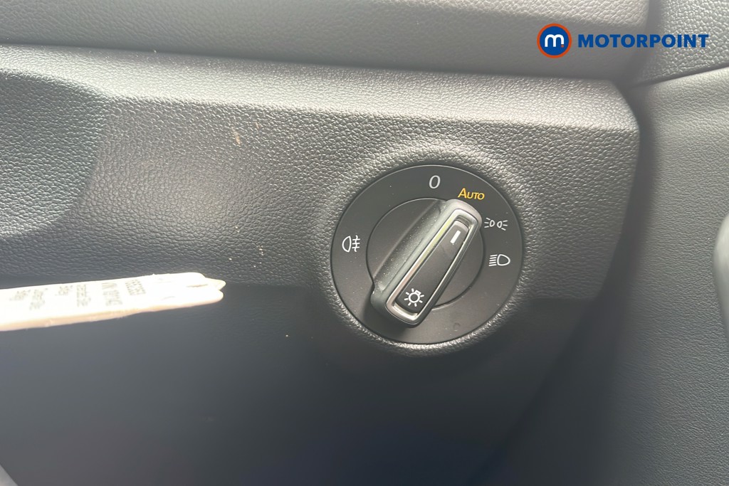 Volkswagen T-Roc R-Line Manual Petrol SUV - Stock Number (1652353) - 18th supplementary image