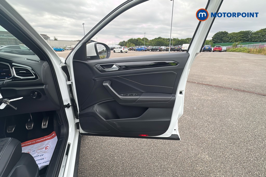 Volkswagen T-Roc R-Line Manual Petrol SUV - Stock Number (1652353) - 19th supplementary image