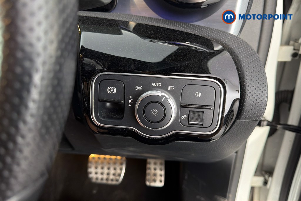 Mercedes-Benz A Class Amg Line Premium Edition Automatic Petrol Hatchback - Stock Number (1652456) - 18th supplementary image