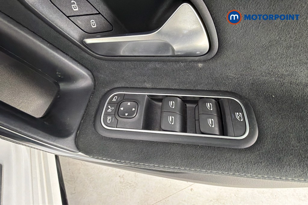 Mercedes-Benz A Class Amg Line Premium Edition Automatic Petrol Hatchback - Stock Number (1652456) - 20th supplementary image