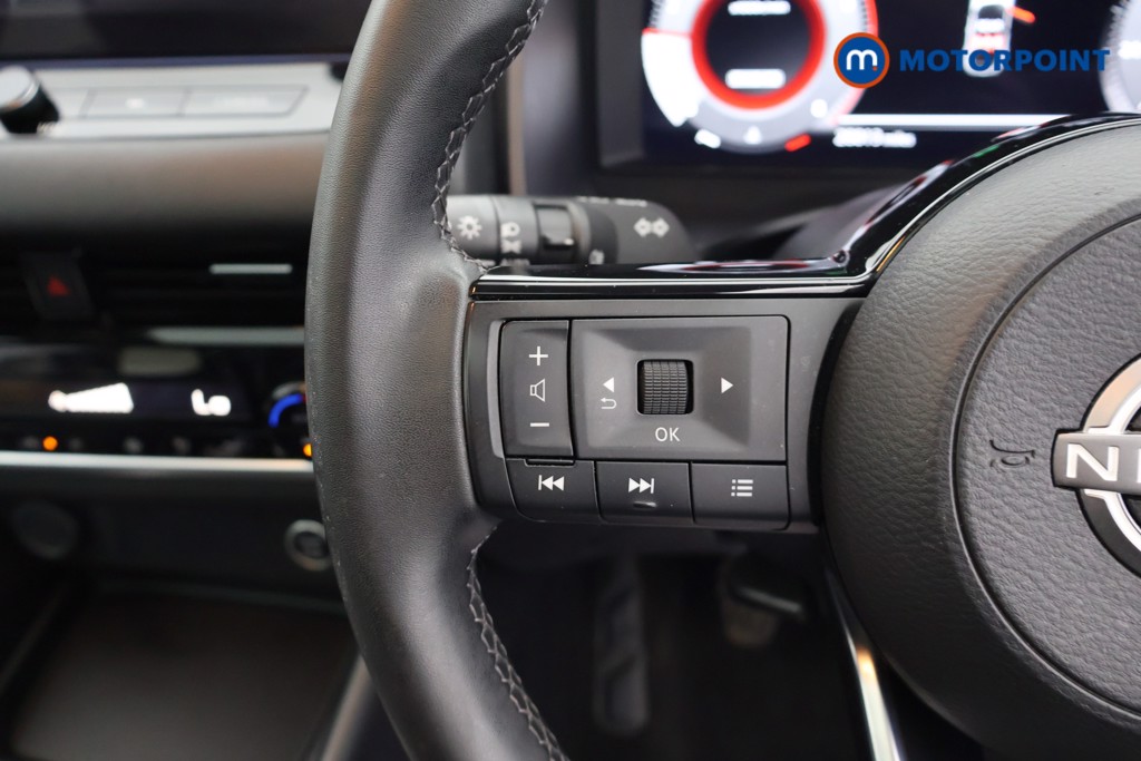 Nissan Qashqai N-Connecta Manual Petrol SUV - Stock Number (1652972) - 6th supplementary image