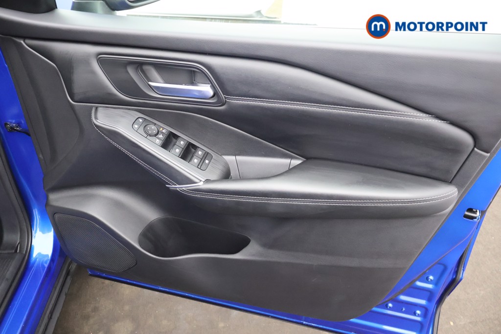 Nissan Qashqai N-Connecta Manual Petrol SUV - Stock Number (1652972) - 14th supplementary image