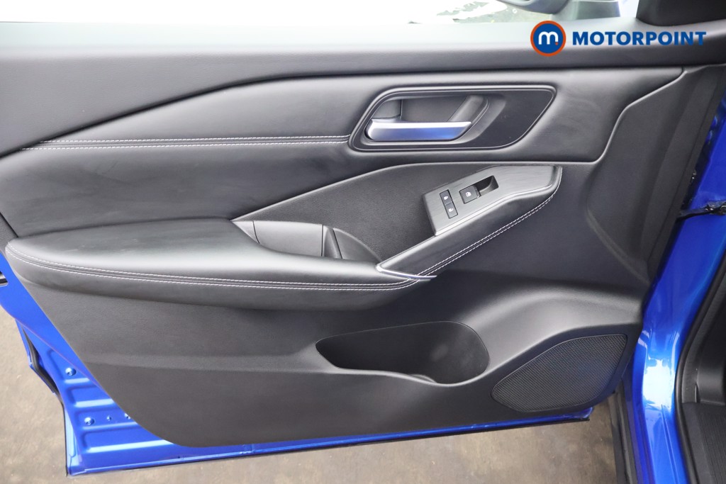 Nissan Qashqai N-Connecta Manual Petrol SUV - Stock Number (1652972) - 22nd supplementary image