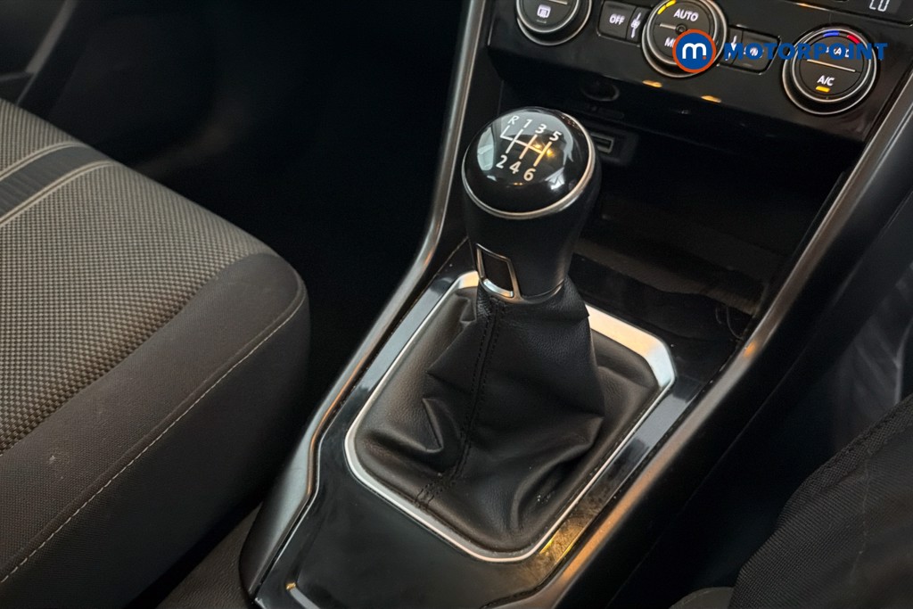 Volkswagen T-Roc SE Manual Diesel SUV - Stock Number (1653129) - 15th supplementary image