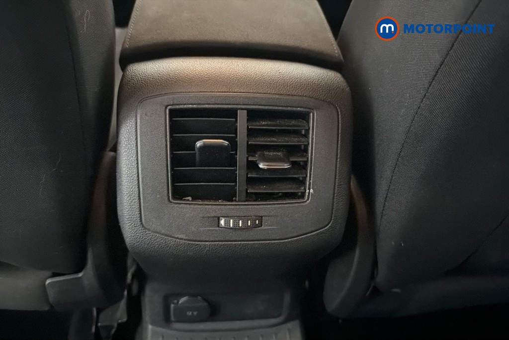 Volkswagen T-Roc SE Manual Diesel SUV - Stock Number (1653129) - 30th supplementary image
