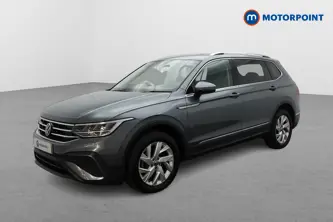 Volkswagen Tiguan Allspace Life Manual Petrol SUV - Stock Number (1653335) - Passenger side front corner