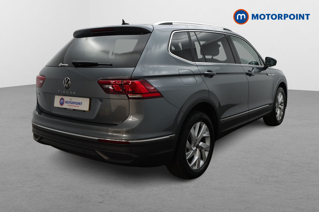 Volkswagen Tiguan Allspace Life Manual Petrol SUV - Stock Number (1653335) - Drivers side rear corner