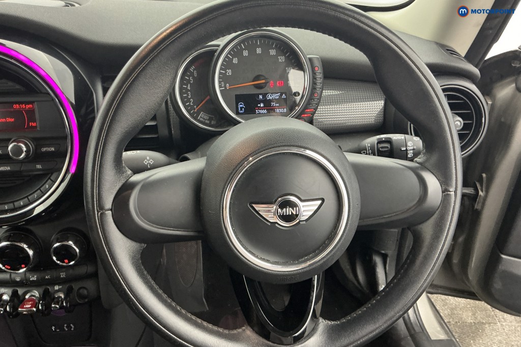 Mini Hatchback Cooper Manual Petrol Hatchback - Stock Number (1655375) - 6th supplementary image